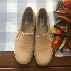 Sketchers Nude Platforms